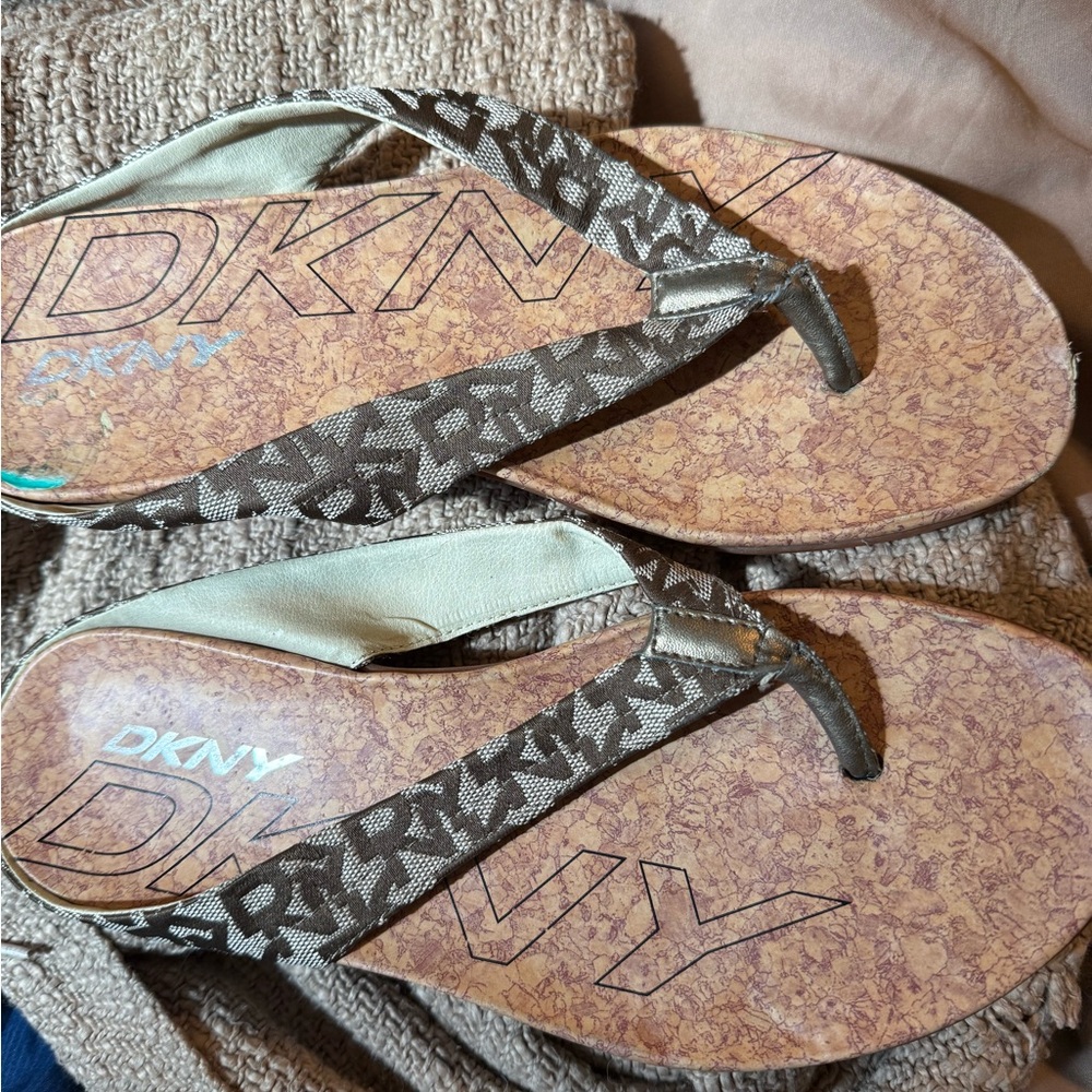 DKNY Tan and Brown Flip Flops